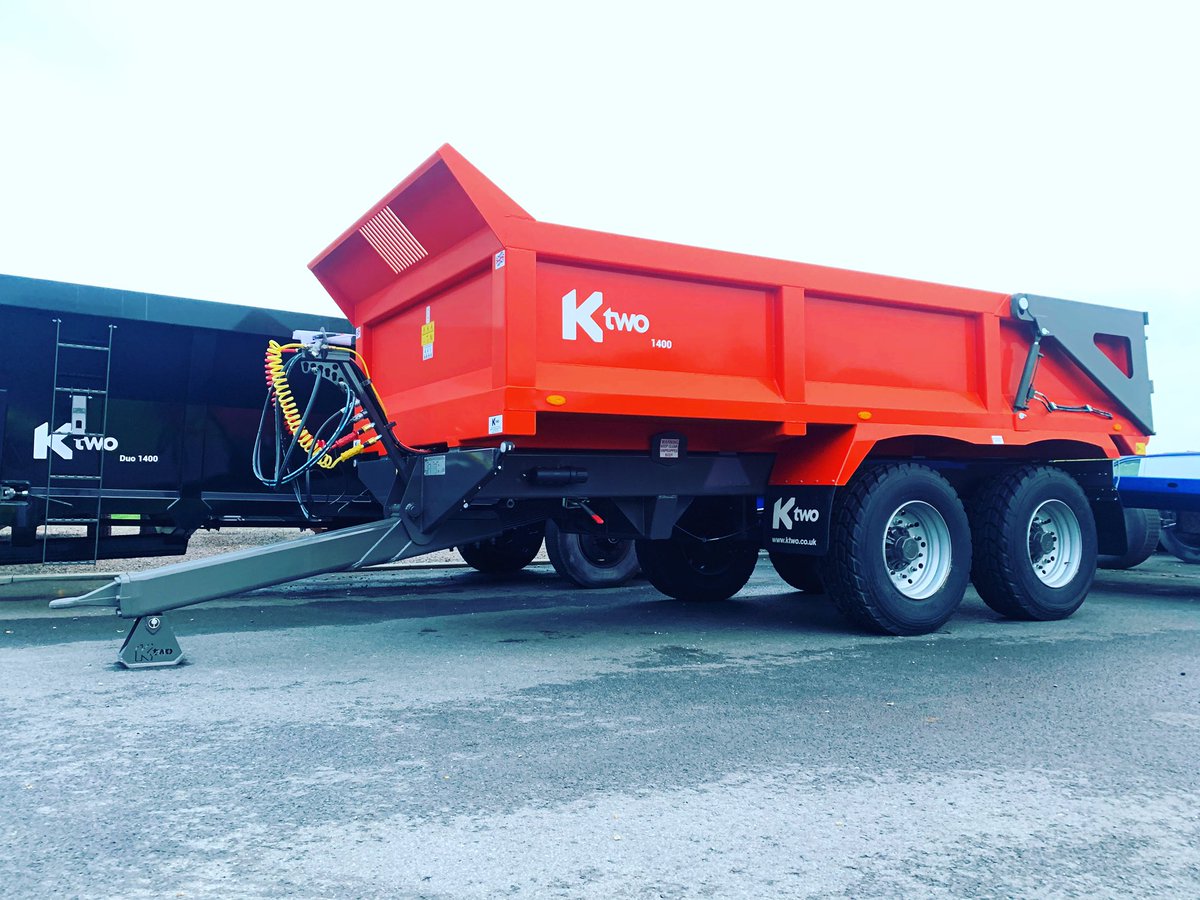 KtwoLtd's tweet image. The Ktwo Roadeo Contractor trailer is a construction tipper with a flat floor but heavier duty construction for handling stone and high-density materials 👌

👉 ktwo.co.uk/roadeo-contrac…

#ktwo #contractor #construction #agi #agriculture #farming #trailer #farm #ktworoadeo