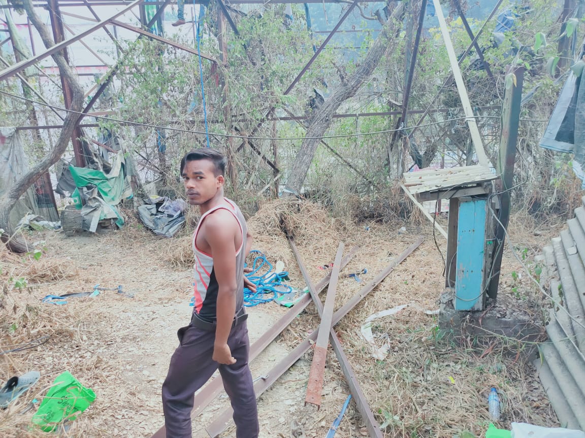 gmc_guwahati's tweet photo. Today on 07-12-2021, an #eviction drive was carried out by the #EnforcementBranch of #GMC against an unauthorized hoarding located at Kamakhya point and was completed by 50%.. 1/2

@CMOfficeAssam @himantabiswa @TheAshokSinghal 
@DCKamrupMetro @diprassam https://t.co/nfiD5QwElg