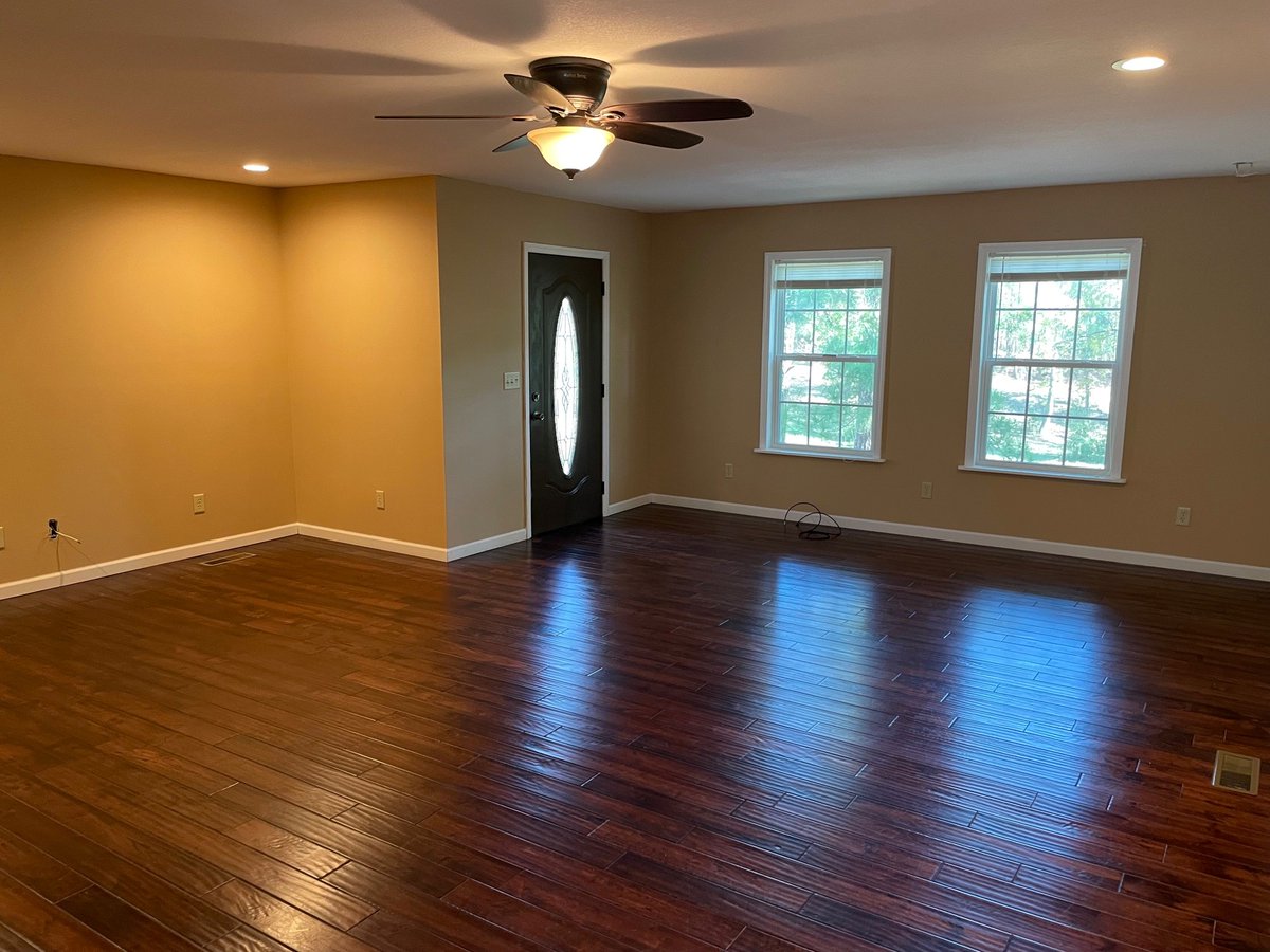 TargetAuctionCo's tweet photo. Online Auction Home on 3.12Β± Acres in the Tabor Community of Gadsden, AL. Starting Bid $85k/First Time on the Market! Bidding ends Thursday, December 16th at 6:00 pm CT. #targetauctionco #realestateagents #realtors #realestateinvestment
https://t.co/qoX6SBImSU https://t.co/NtV2lMWmQQ