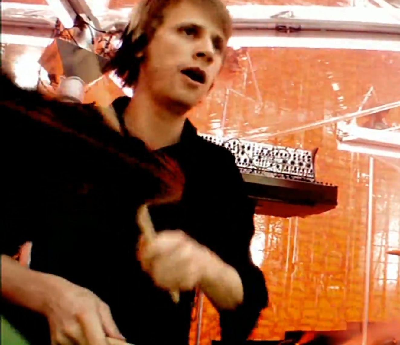 Happy birthday to our cutest and most talented drummer Dominic Howard 