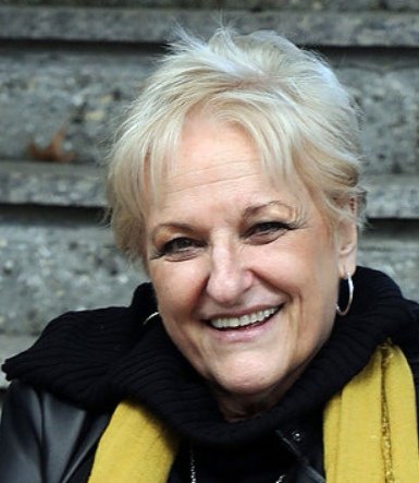 Con Dolores Vilavedra (<a href="/d_vilavedra/">Dolores Vilavedra</a>) e Edurne Baines (<a href="/VivirGalicia/">Edurne Baines</a>) falaremos de #Cobardes (<a href="/BelaguaEd/">Belagua Ediciones</a>) un thriller galego precursor, do túrbido mundo noctámbulo, do sexo mercado e do mercado do sexo. Vémonos o venres 10 en <a href="/elcorteingles/">El Corte Inglés</a> de Compostela!