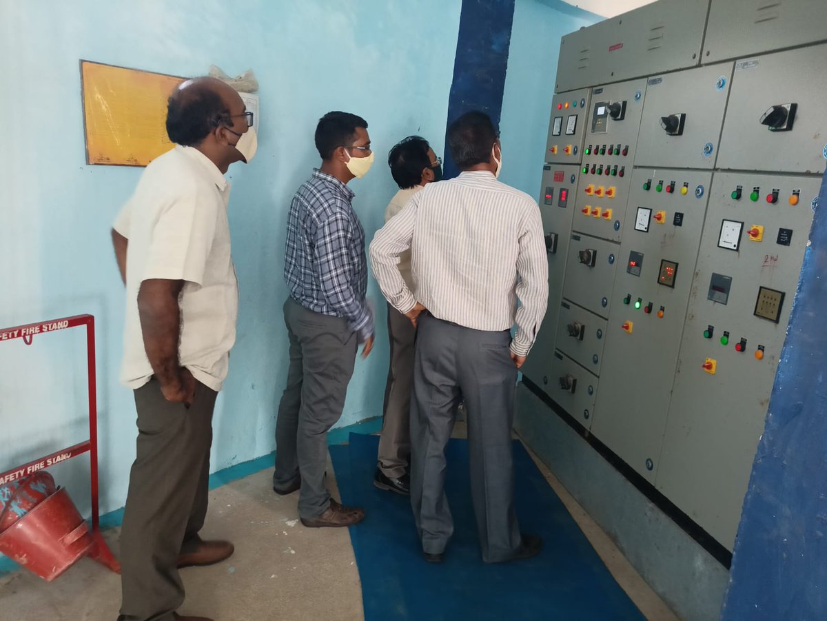 Dhanunj55557363's tweet photo. @mb_telangana @KrupkarReddy @SmitaSabharwal @DayakarRao2019 Sir, 100days crash program,  AKBR, CE-2 sir and SE yadadri sir inspection of Chitriyala segment of Devarakonda constituency, Nalgonda district https://t.co/QbEd735kA7