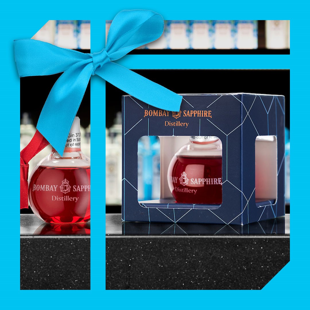 homeofbombay's tweet image. Choose a #BombaySapphire or #BombayBramble gin bauble to #StirCreativity with your tree this festive season. shop.bombaysapphire.com/collections/gi… (UK delivery only. Free shipping on orders over £50. Last order date for pre-Christmas delivery Friday 17th Dec 2021.) #BombayDistillery #GinGifts