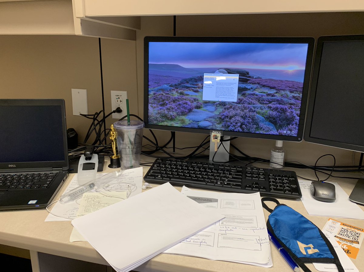 ohsnapimginger's tweet image. My day starts off with…
Office work! I have an hour to catch up on e-mail and review the daily ID culture report. At my practice site, I have a collaborative practice agreement with ED physicians that allows me to start, modify, and stop therapy for discharged patients #deskmess