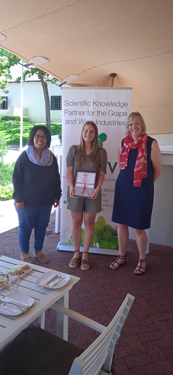 of_oenology's tweet photo. A big congratulations to our top 4th year student Stephanie Joubert. She received the best student award from @LOenology  at @SViticulture  student award ceremony @NeethlingshofW. Thank you @LOenology for the consistent support to the next generation. @Vinemonster83 @mdut123 https://t.co/LND50DpBku