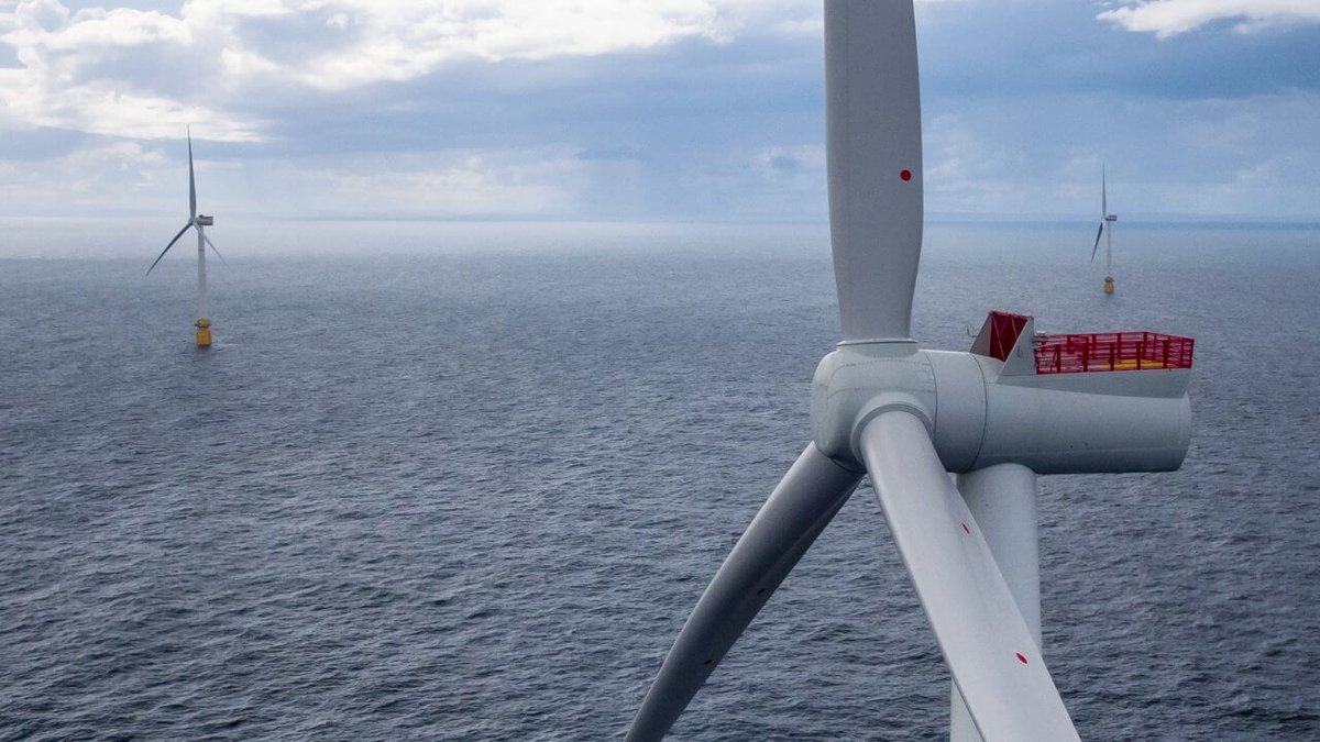 Building offshore wind turbines is not nearly as easy as it sounds. Here are the five challenges of deploying offshore wind platforms/turbines at a reasonable scale off in the deep ocean. nawindpower.com/floating-offsh…