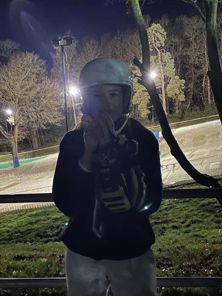 SKI TEAM CHRISTMAS SOCIAL 🎄🎅🏼 This weekend our Ski Team enjoyed a fun filled training session with timed races, prizes, costumes and treats. Congratulations to all our winners across the team! 🍬🏅