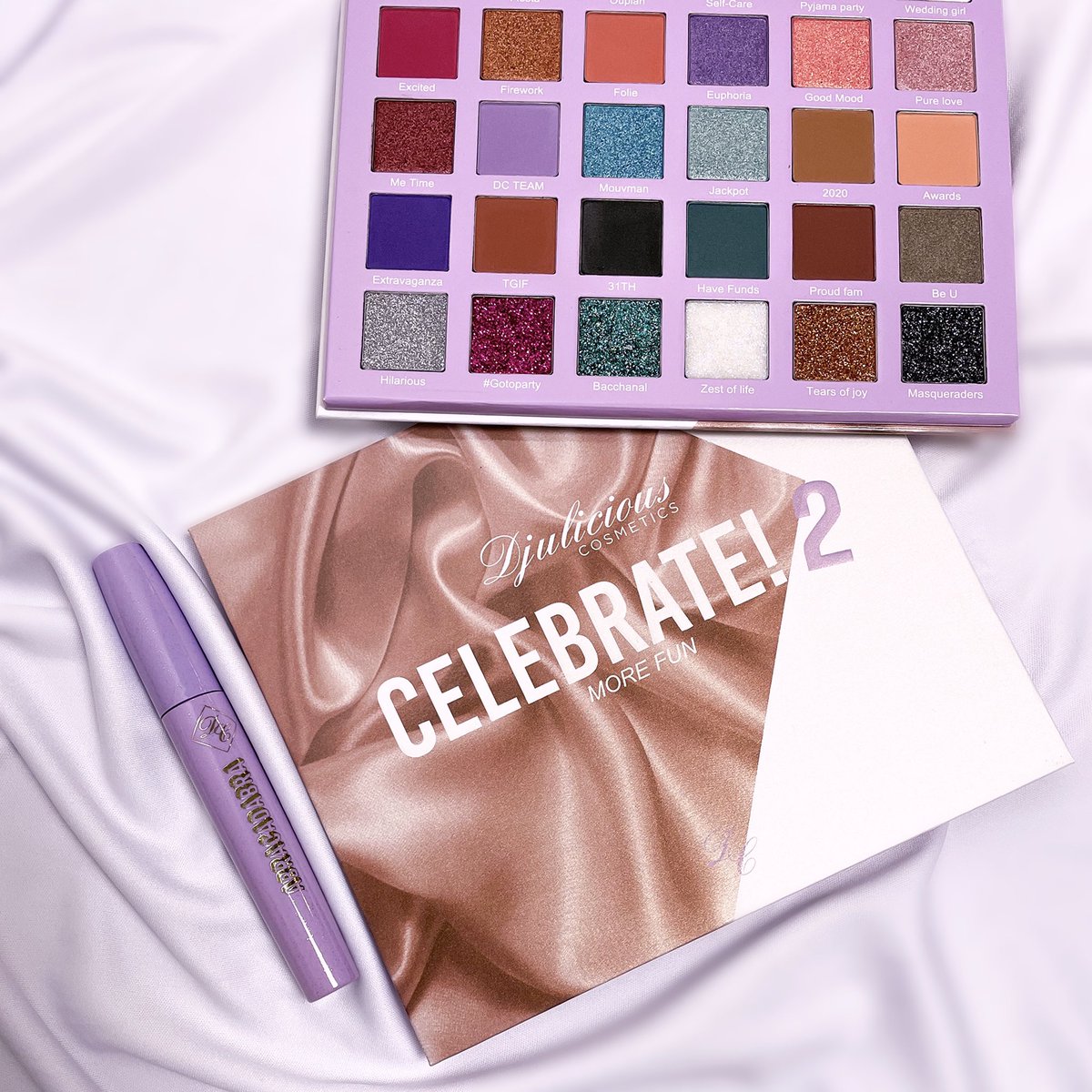 djuliciouscosme's tweet image. ✨#CONCOURS✨  C'est déjà Noël! On offre à 2 chanceux.ses 1 palette Celebrate + 1 mascara Abracadabra

Pour participer: 
- Suivre @djuliciouscosme
- Like + RT ce tweet
+ Tag un.e makeup lover 💜

Fin du concours et TAS le 10/12/21
#djuliciouscosmetics #jeuconcours