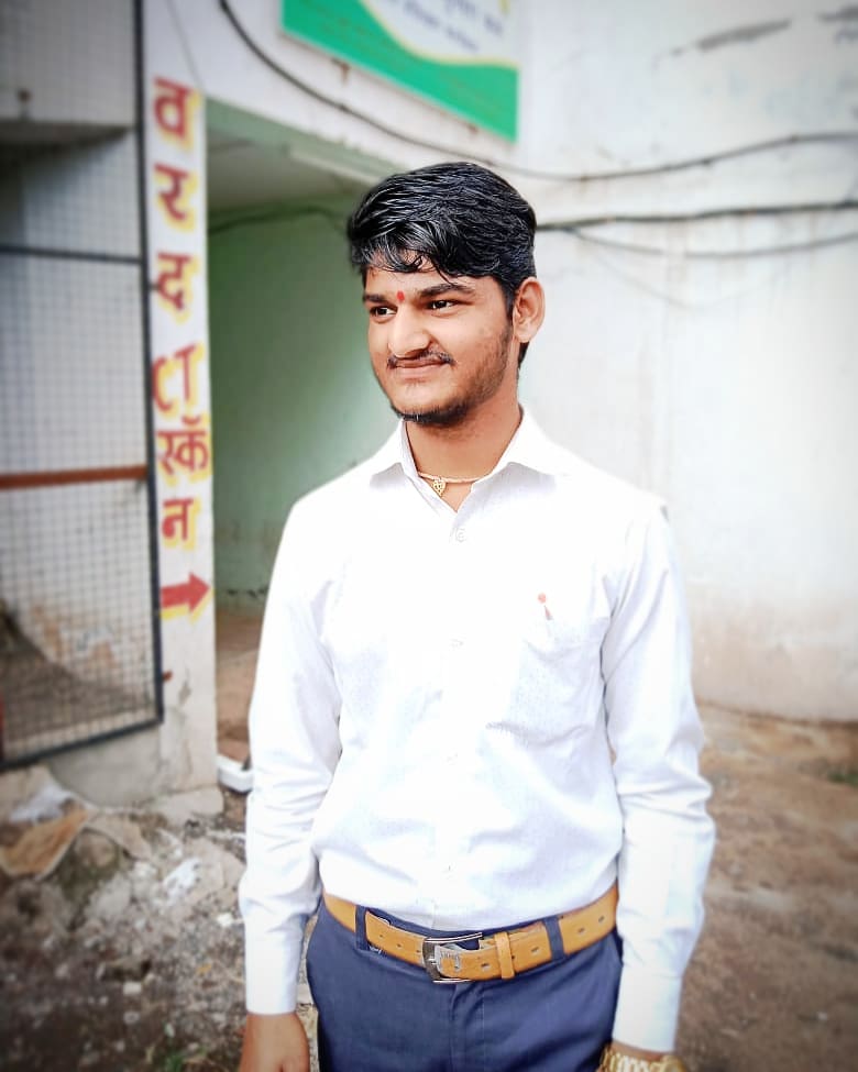 VChavan199's tweet photo. NO MATTER HOW MANY MISTAKES YOU MAKE OR HOW SLOW YOU PROGRESS YOU ARE STILL WAY AHEAD OF EVERYONE WHO ISN'T TRYING #viraj #virajchavan @VirajCh35083140 https://t.co/ZUO8KTT7aF