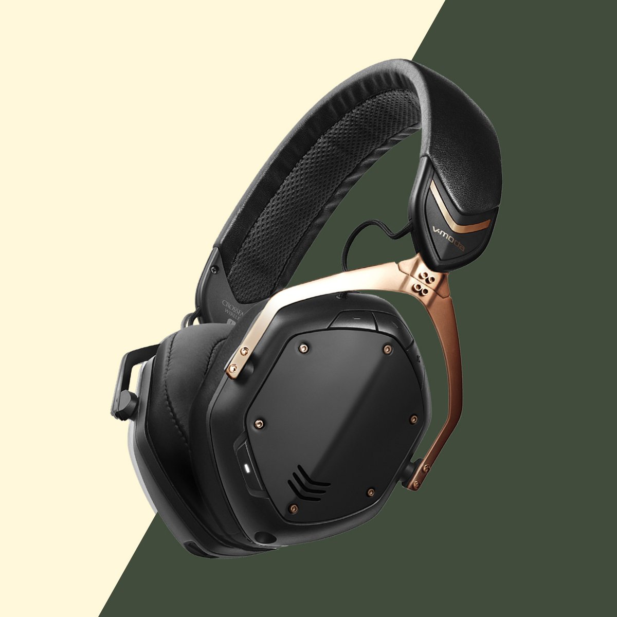 Those lines, that form, that shine 😍 What's your favorite thing about the Crossfade 2 Wireless in Rose Gold? Ours is that it's currently on special offer! 🎧: v-moda.com/crossfade2-wir…