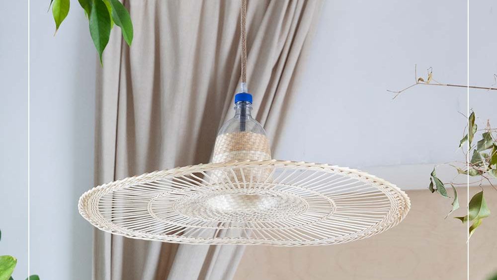pet_lamp's tweet photo. #PETLamp Chimbarongo comes all the way from the wicker capital of Chile, and its versatile #design adapts beautifully to any space.
#artisanmade
#naturalfibers
#productsdesign
#upcycled
#handmade https://t.co/JWwYgXg8RT