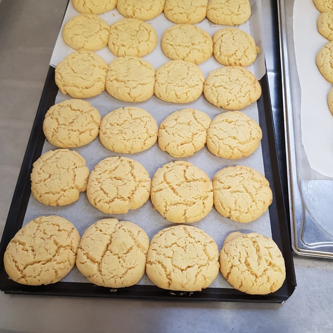 infantskitchen's tweet photo. Lemon drizzle cookies ... they smelt amazing !! https://t.co/8icalq5GYv