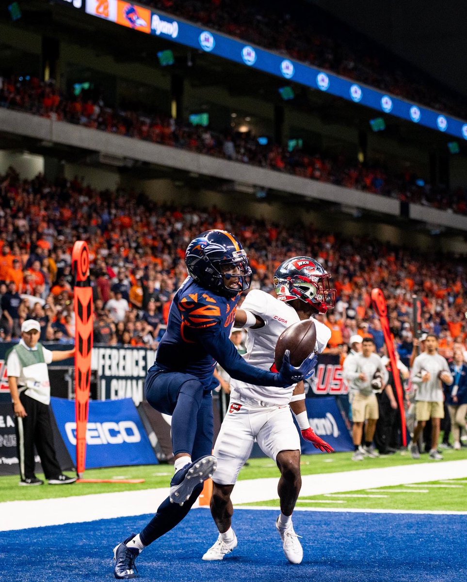 ZakhariFranklin's tweet image. it was all part of the plan 💍