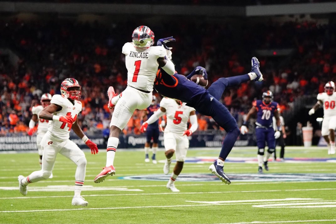 ZakhariFranklin's tweet image. it was all part of the plan 💍