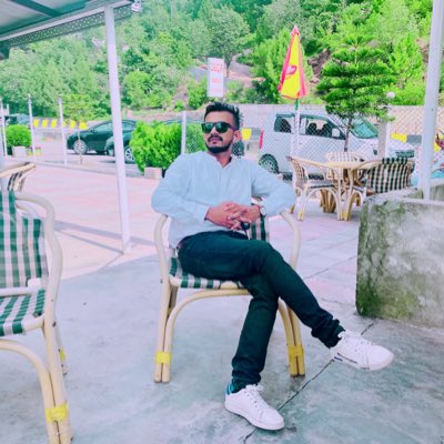naveeda96022600's tweet photo. #NewProfilePic https://t.co/1gHbvvVzxQ