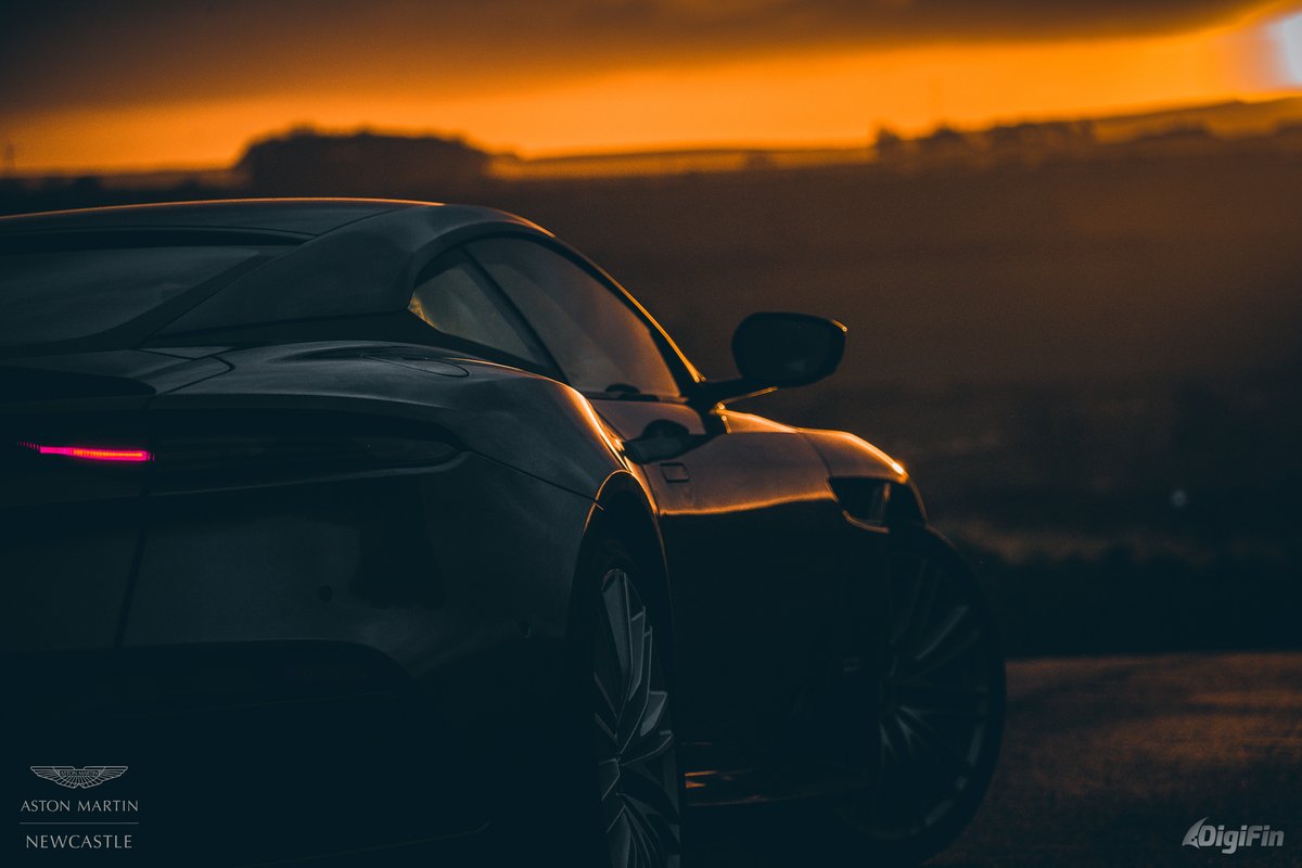 astonmartin_new's tweet image. Today's feature from 'Aston in Wild' shows images taken at Bamburgh Castle.  
Simply stunning 😍
