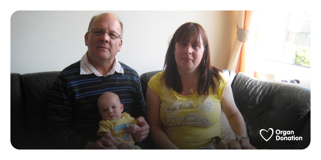 NHSOrganDonor's tweet image. Keith's daughter Pippa donated her organs and tissues in November 2018.

"We received a beautiful and very emotionally written letter and card from a lovely lady called Helen, a recipient of Pippa’s 'gift of life’. 

Read more: bit.ly/3Gq2qAr

#NationalLetterWritingDay