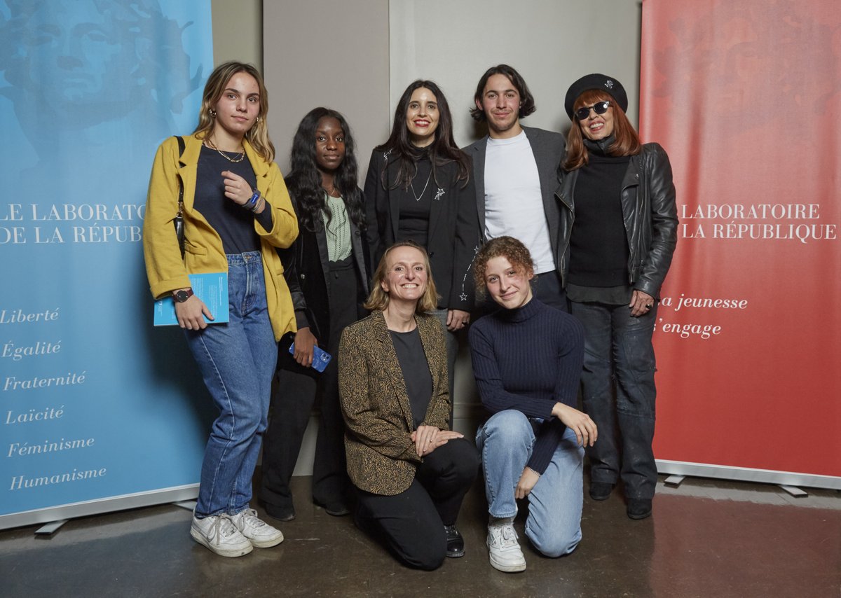 LabRepublique's tweet photo. .@youthforgoodfr fondée par @cflasaquier développe le pouvoir d’agir et l’engagement des jeunes pour relever les grands défis. Avec @yannisamraoui, créateur @lycentransition, Divine Tente, présidente de l’@esmaparis. Capucine Le Thiec, organisatrice de TEDxKids. #LabRépublicain https://t.co/d4hNTHsyZZ