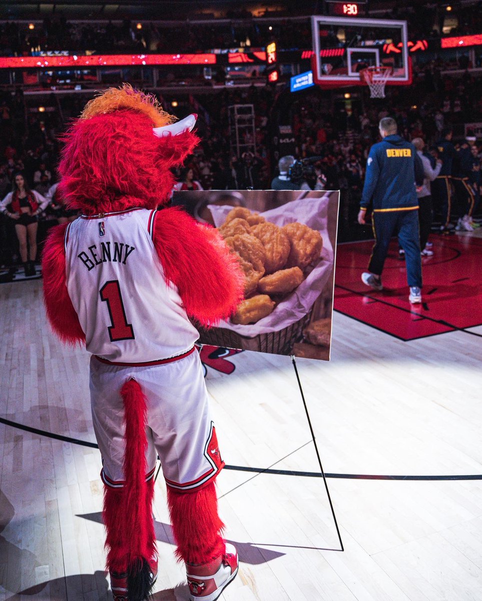 bennythebull's tweet photo. I think I really captured the essence of the @nuggets last night 🎨🖌 https://t.co/RtfMM5Kecr