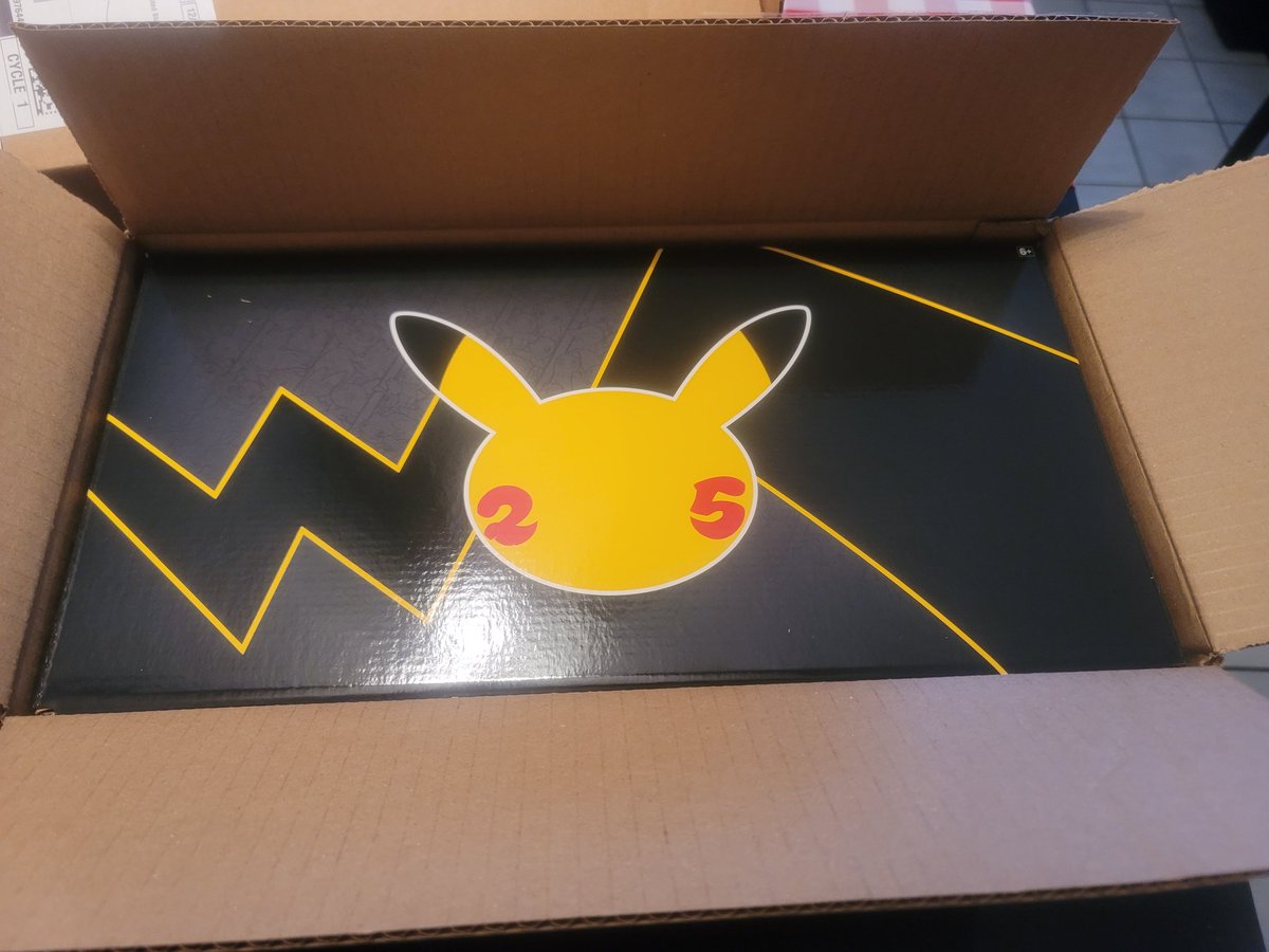 Big_Jose2x's tweet photo. Mail day 😁
#pokemon #CTpokemon https://t.co/7Yn7aplf9X