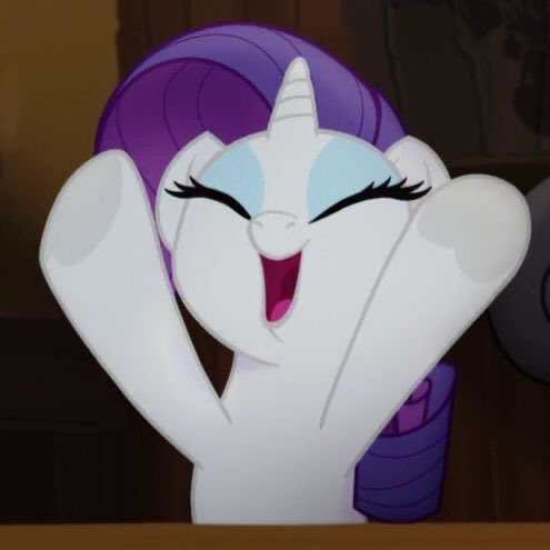 shes SO SO SO pretty look at HER