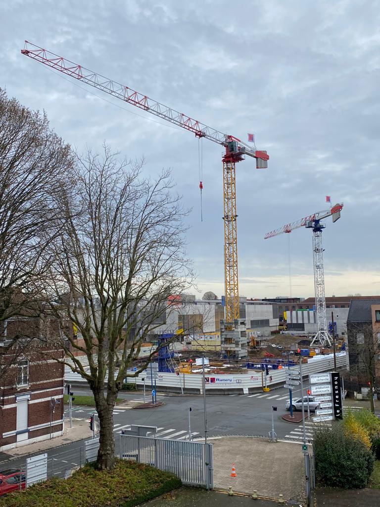 Visite du chantier du Campus @artfxschool sur le site de la @plaineimages à <a href="/roubaix/">Ville de Roubaix</a> - <a href="/TourcoingVille/">Ville De Tourcoing</a> 🙂 

Les grues tournent à plein régime ! 

#campus #artfx #education #architecture