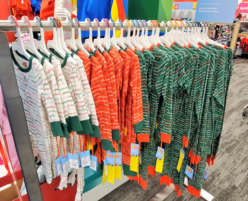 The LegoxTarget collection is here and ready to be gifted! 
#LEGO #Target  #Christmas #LTO