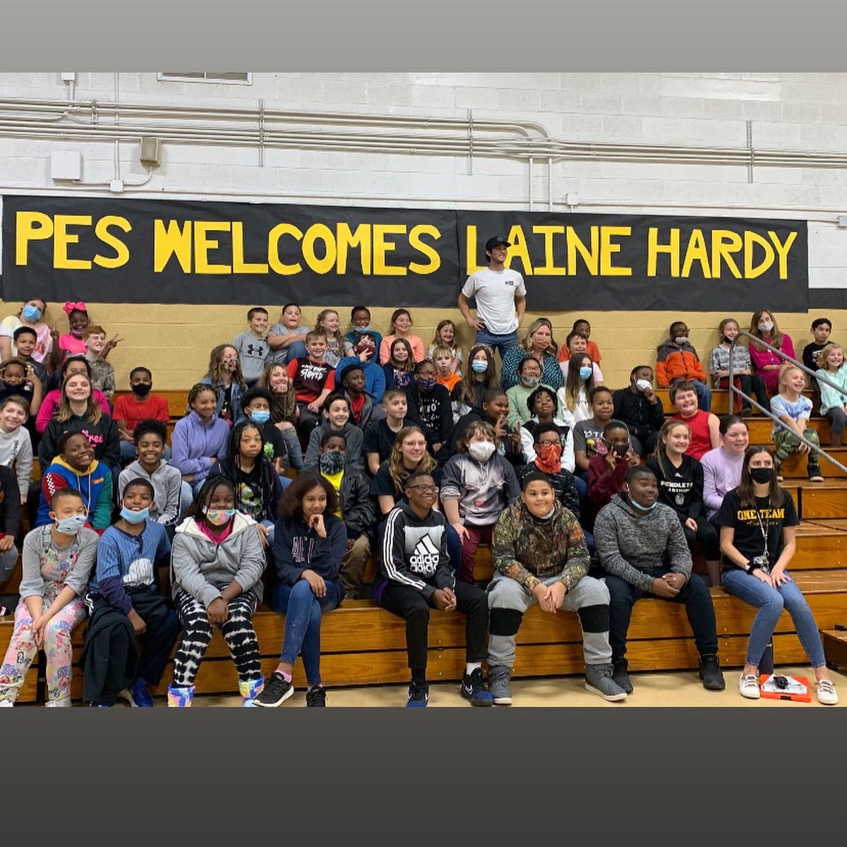 musicwillorg's tweet photo. We’re on tour with @TheLaineHardy! In partnership with @wildwingcafe for a 6 market stop, Laine helps us celebrate by visiting our schools presenting instrument gifts, performing for our students while hosting free concerts at WWC locations! Next stop Savannah, Georgia! Let’s go! https://t.co/adD4S1YONa