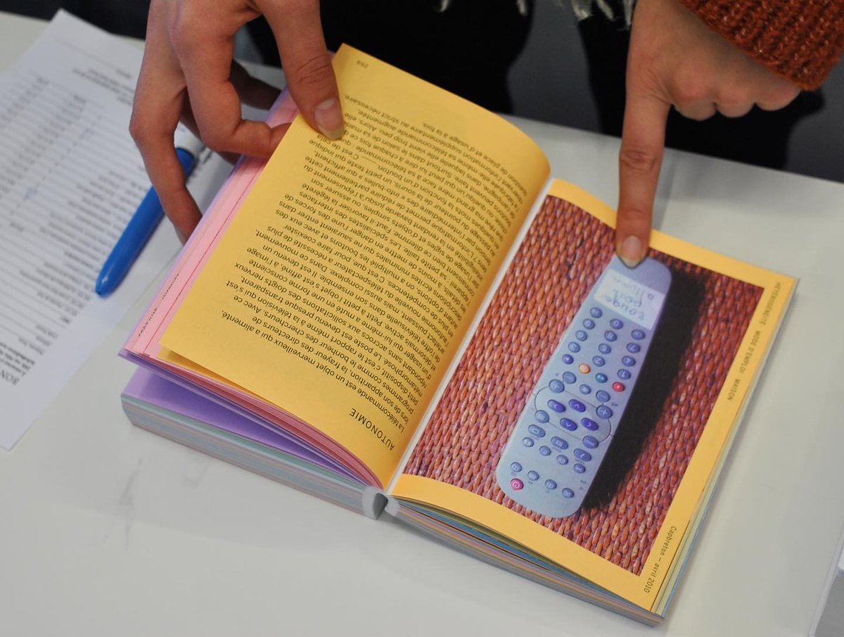 Retour en images sur la venue, jeudi dernier, d’Élodie Boyer à l’occasion d’une journée de présentation des <a href="/EdNonStandard/">Non Standard</a> et du métier d’éditeur·rice.