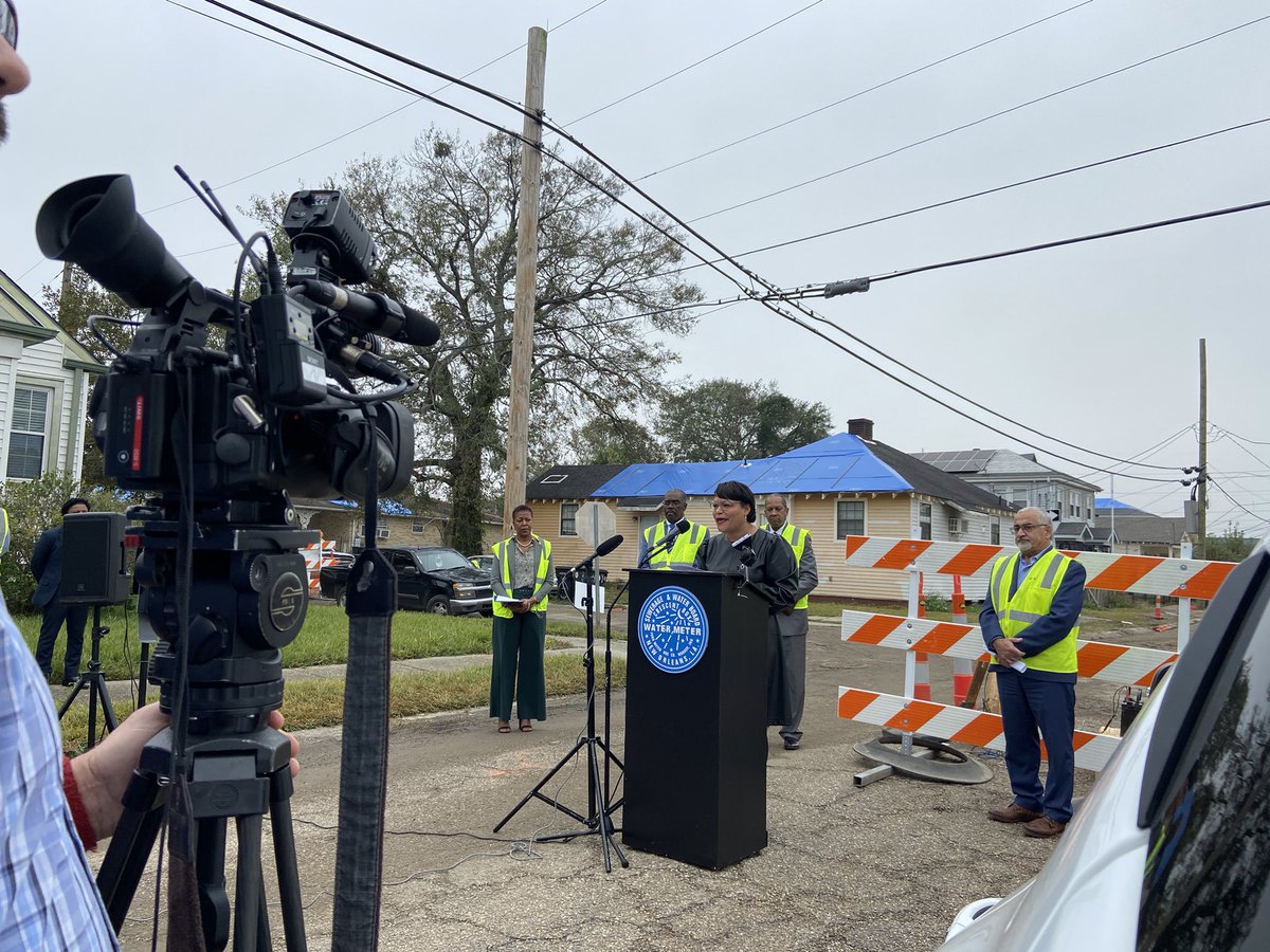 Sabrinafox8news's tweet photo. .@MayorLatoyaCantrell says the #WIFIA #EPA loan will save the Sewerage &amp;Water Board more than $100 million. #sewerinfrastructure #fox8nola https://t.co/ocXpghr9J8