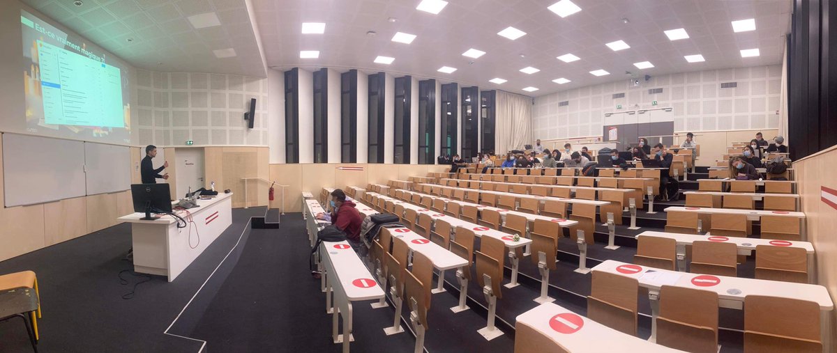 [🤖] Ce soir, nous avons le plaisir d’accueillir <a href="/rbouiller/">Romain BOUILLER</a>, CEO de Trizzy et #MrRobot, un chatbot issu de l’écosystème de la <a href="/FrenchTechBdx/">French Tech Bordeaux</a> pour parler des diverses applications possibles de l’outil : SAV, conseil-renseignement, vente en ligne…

#IA #FrenchTech <a href="/ISIC_Montaigne/">ISIC  Info Com / Université Bordeaux Montaigne</a>