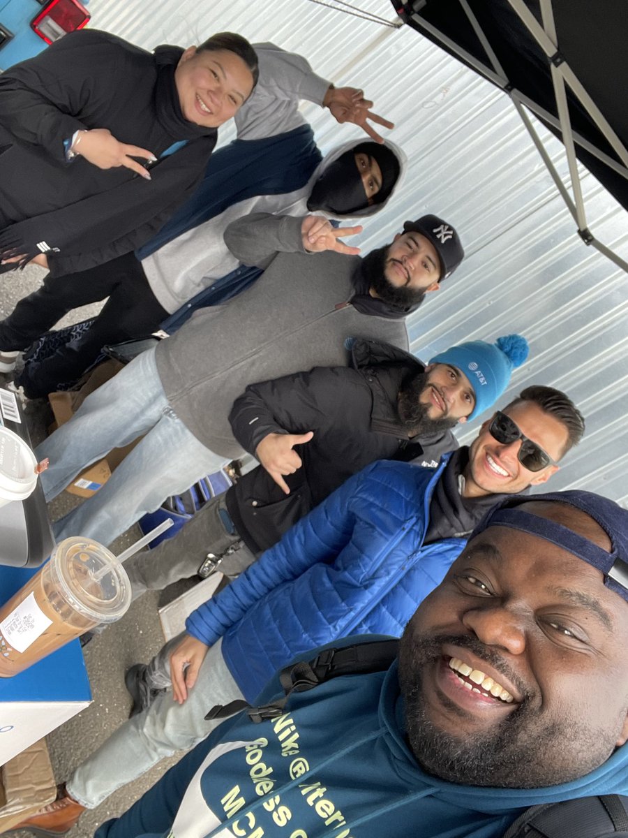 Carlos Silva (@carlossilva_86) on Twitter photo Handing Out Free Tacos For Our First Responders! Taco Tuesday !!! #FindAFirstResponder #FirstNet <a href="/judy_cavalieri/">Judy Cavalieri</a> <a href="/marcellobenny/">Benjamin Marcello</a> Handing Out Free Tacos For Our First Responders! Taco Tuesday !!! #FindAFirstResponder #FirstNet <a href="/judy_cavalieri/">Judy Cavalieri</a> <a href="/marcellobenny/">Benjamin Marcello</a>