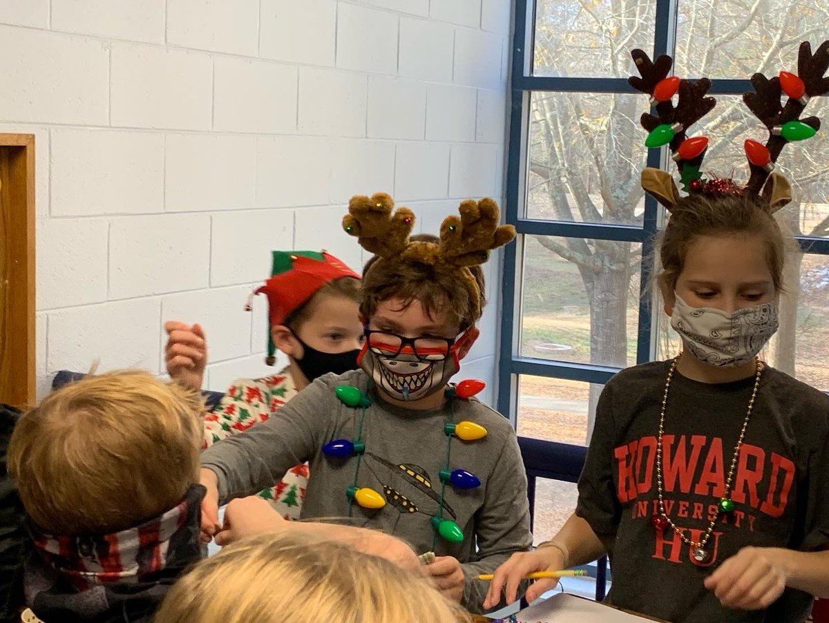 CBBESWJCC's tweet photo. Our SCA store is up and running! The students enjoyed visiting the store and it looks like we had a successful morning!☺️ #webelievebearsachieve #sca #scastore #schoolstore https://t.co/DagPCnwiF7