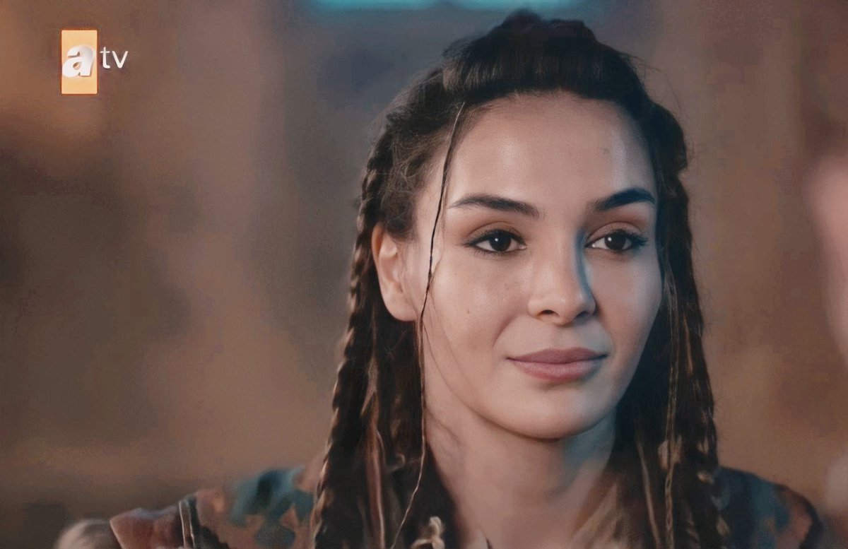 Akkızımın alaya alan tavrı ve bakışları 💅 senciyim senci 🏹🧡
#EbruŞahin #DestanDizisi #Akkız <a href="/rebrusahin/">Rebrusahin</a>