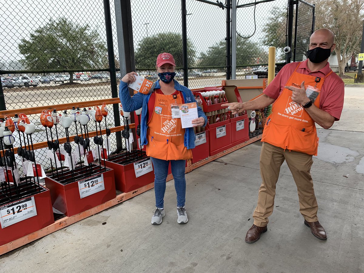 Check this out!! Cashier delivering on customer experience and being the top performer in HDPP/Gen Merch! Way to go Marlene!!