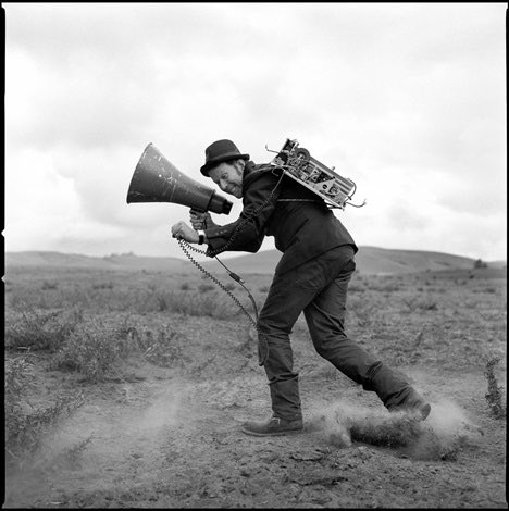 Tom Waits is 72 today. Happy Birthday to my fave 