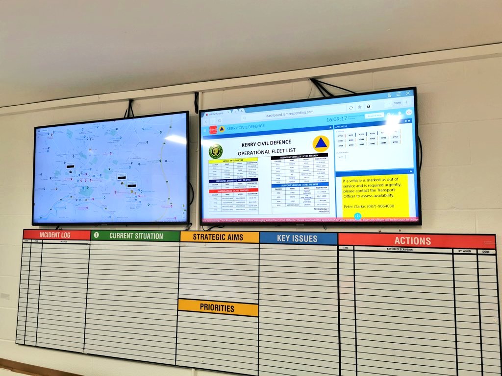 Kerry Civil Defence (@kycivildefence) on Twitter photo Thanks to all our highly trained volunteers on duty today assisting with #StormBarra in County Kerry.
Dedicated, committed and willing to respond, as is always the case.
<a href="/countykerry/">Kerry County Council - Comhairle Contae Chiarraí</a> <a href="/CivilDefenceIRL/">Civil Defence IRL</a> <a href="/emergencytimes/">Emergency Times</a> <a href="/iaemocork/">IAEMO</a> Thanks to all our highly trained volunteers on duty today assisting with #StormBarra in County Kerry.
Dedicated, committed and willing to respond, as is always the case.
<a href="/countykerry/">Kerry County Council - Comhairle Contae Chiarraí</a> <a href="/CivilDefenceIRL/">Civil Defence IRL</a> <a href="/emergencytimes/">Emergency Times</a> <a href="/iaemocork/">IAEMO</a>