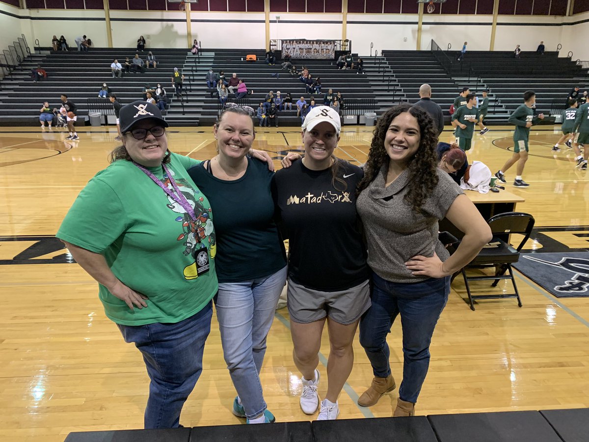 garzalovesmath's tweet photo. Supporting our Mats Bball JV &amp; Varsity games tonight and ran into our favorite announcer, @CoachTNowlin. Let’s go Mats!! 🏀 🖤💛🖤 @PattiStager @KelleyMcCann5 https://t.co/BkIYa0Ma2Q