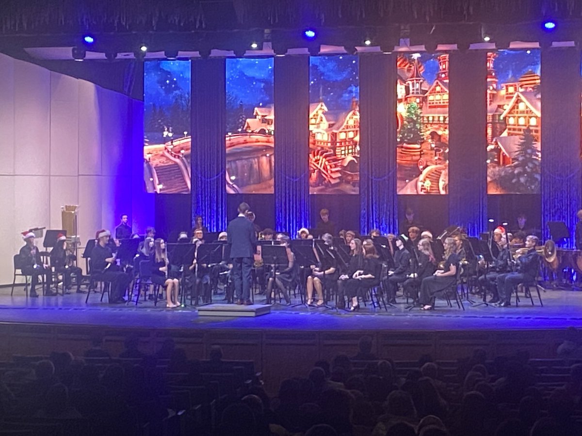cghs_ap's tweet photo. Great performance tonight by ⁦@CGHSBand⁩! https://t.co/hNezmSxTv4