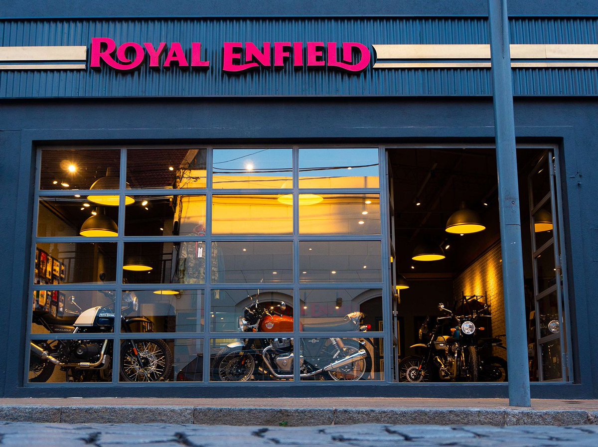 autoescanertv's tweet photo. #RoyalEnfield inauguró su duodécimo concesionario en el país, ubicado en la ciudad de Tandil, provincia de Buenos Aires. Contará con un moderno taller para el servicio postventa y los modelos Interceptor, Continental GT y la nueva Himalayan BS6 nacional. @royalenfield https://t.co/7Zp3Z3y3lT