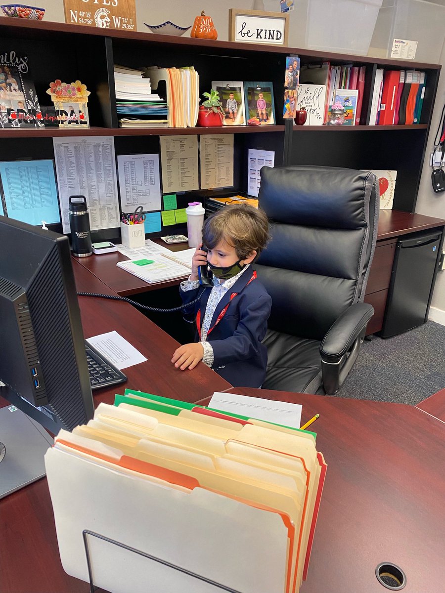 MrsSoaresOTES's tweet photo. LJ had the best day being Principal Soares &amp; helping @MLopusznick run OTES. Thank you for these special memories! #otespride #spartanlegacy https://t.co/kJa8PEpIUP