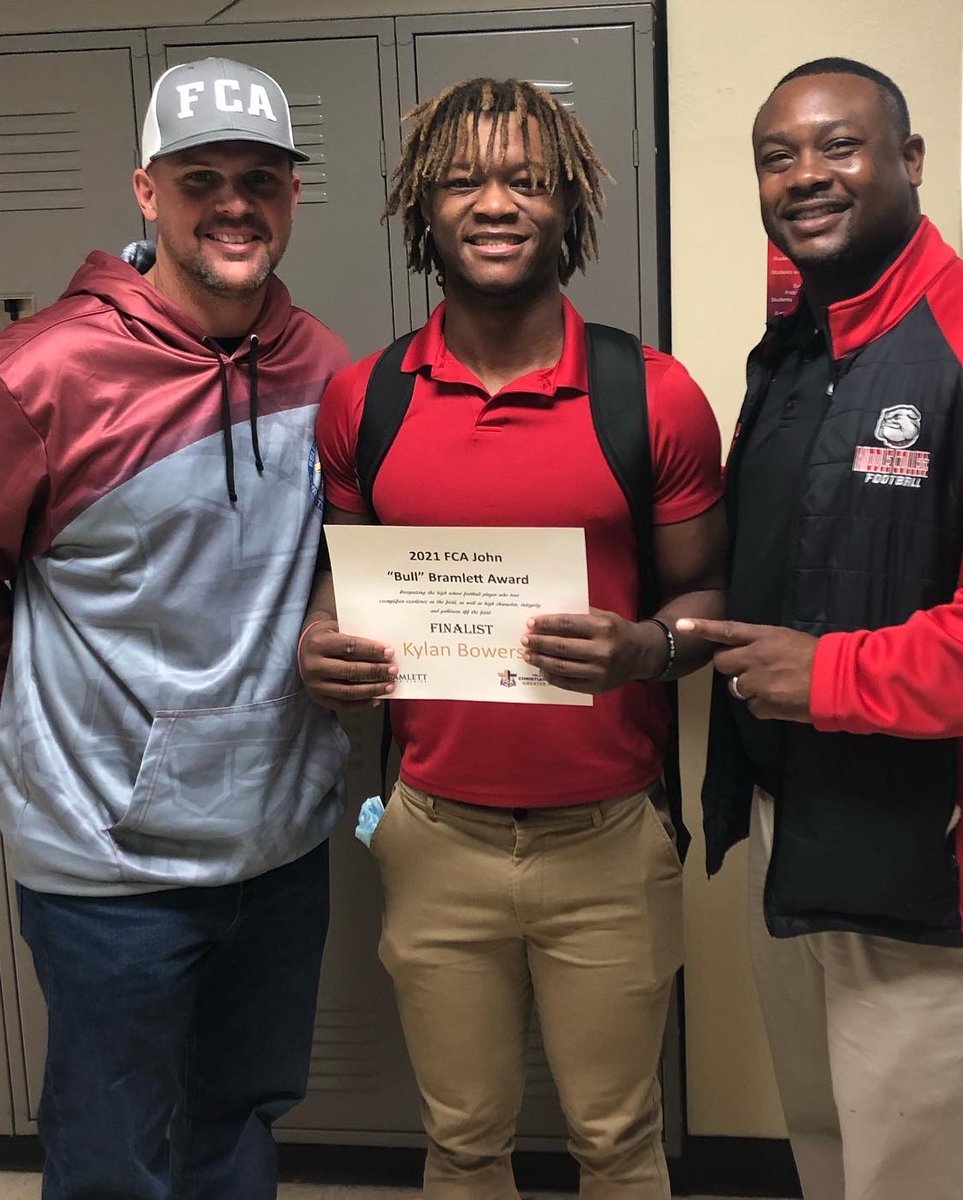 MemphisFCA901's tweet photo. Congrats to our 3 finalists for the 2021 John “Bull” Bramlett Award!!

Daniel Rainey - Collierville High School 
Kylan Bowers - Middle College High School
Tucker White - Evangelical Christian School https://t.co/AwcG2DKwTx