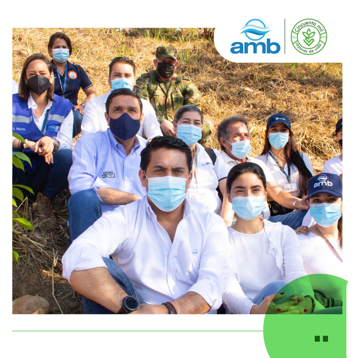 acueductobga's tweet photo. #ambAmbiental 🌱Hoy junto con @AlcaldiaBGA @Invisbu @COL_EJERCITO iniciamos la campaña “50 mil razones de vida”, cuyo propósito es sembrar 50 mil árboles🌳para repoblar zonas deforestadas; y conmemorar así, la vida de quienes han partido por causa de la pandemia de la Covid-19. https://t.co/INsQOpty14