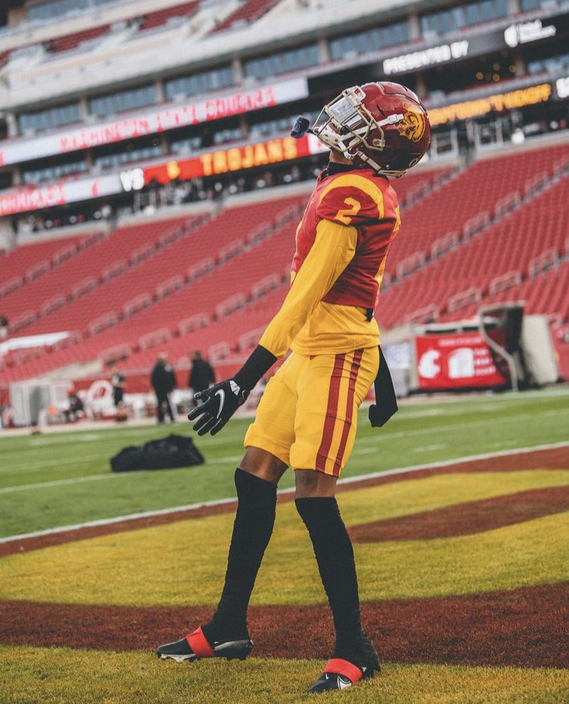marvinburks7's tweet photo. Blessed To Receive An Offer From University of Southern California!!⚔️✌🏽#FightOn @USC_FB https://t.co/7I40vGVIxd