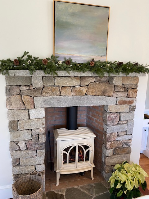 KehoeBetsy's tweet photo. It's Interior Tuesday! It's that festive time of year. How are you decorating and showing your holiday spirit? If you need any ideas on holiday interior or exterior design, ask The Kehoe Team. #it #interiortuesday #spirit #holiday #festive #decorate #wreaths #interior #exterior https://t.co/mXZHEHoJta