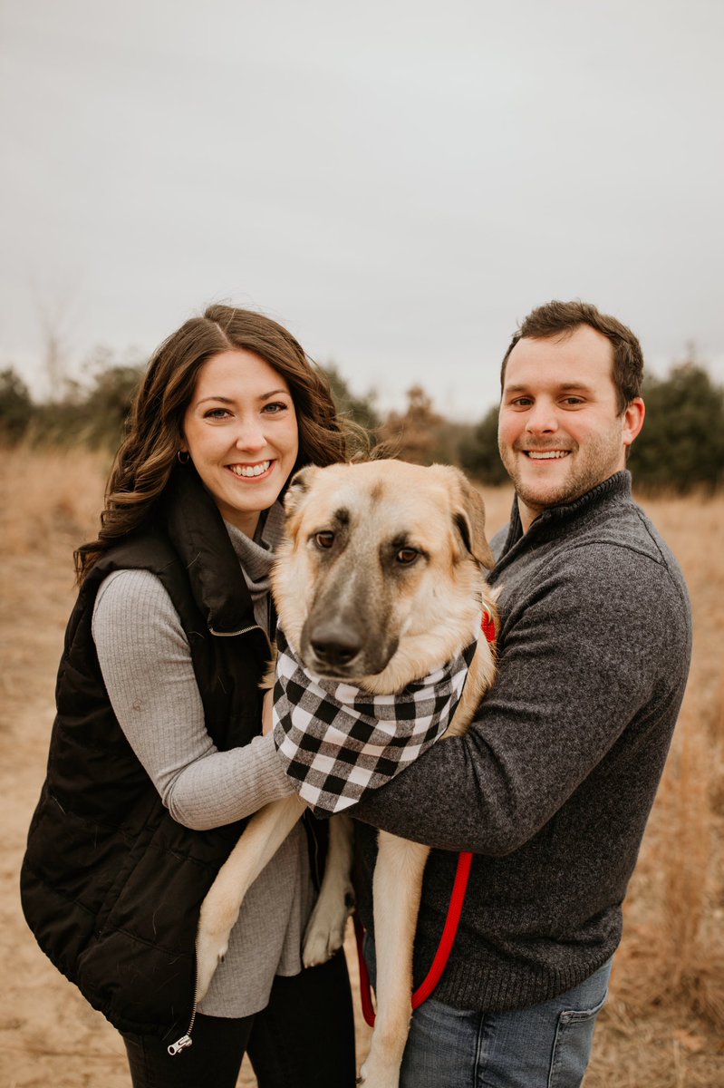 kkimberlybrooke's tweet photo. When mom and dad make you take pictures https://t.co/wtLMz4oVlf