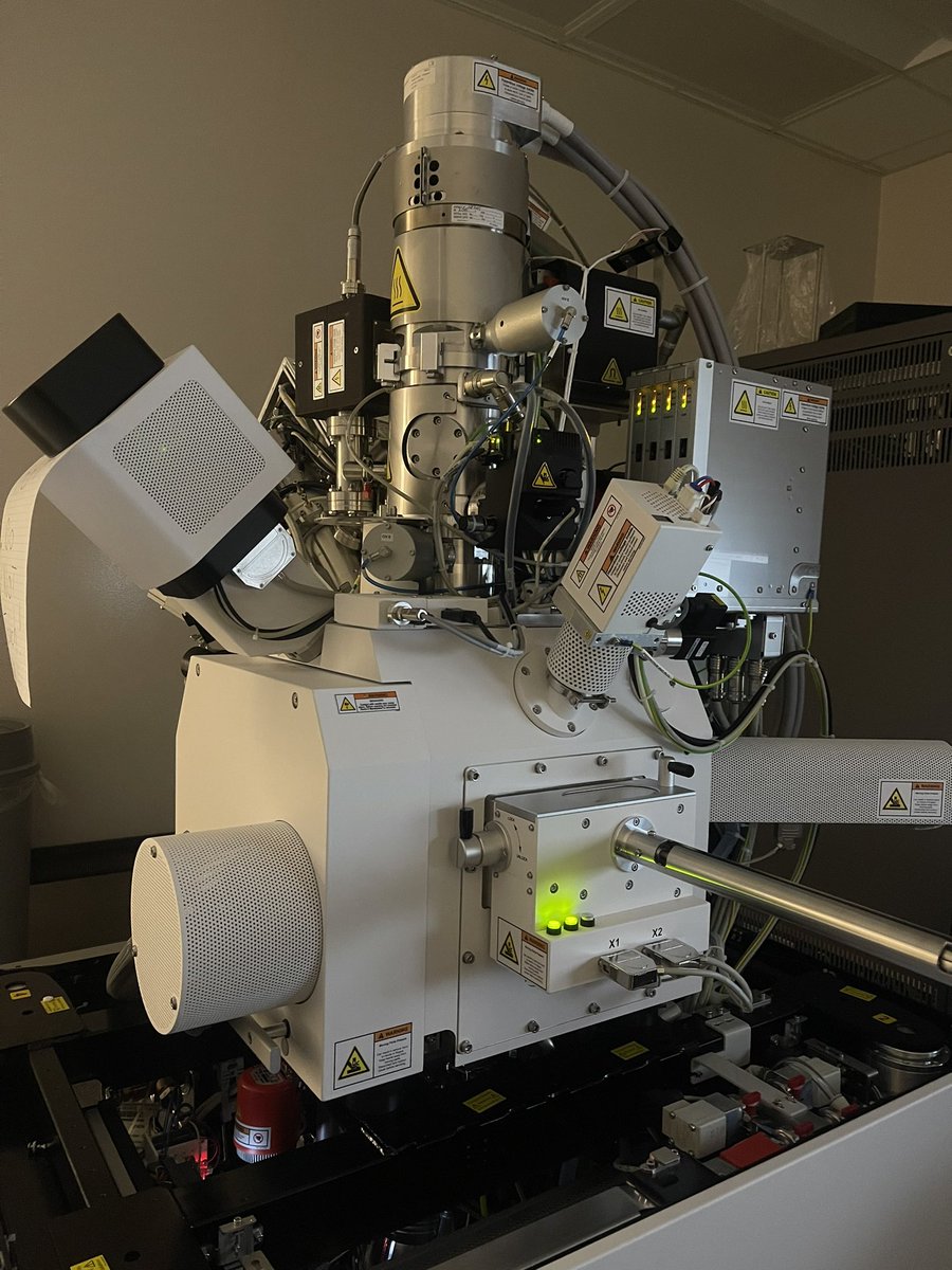 MizzouEMC's tweet photo. We have beam(s)!!! Our Hydra DualBeam Plasma focused ion beam scanning electron microscope is officially operational! Our amazing engineers will do their magic and get us ready to begin work in January. https://t.co/gpdu7yGjXh
