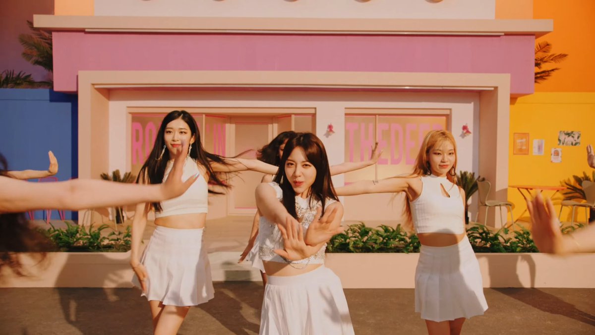 chi mat ba ram; brave girls