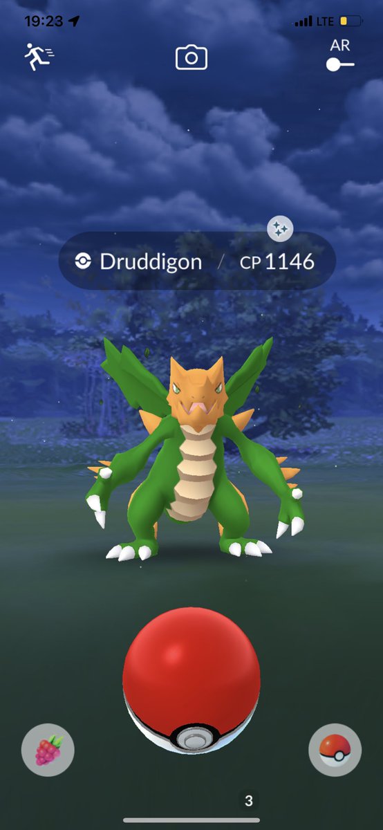 kelinajarazii's tweet image. Been raiding all day but this guy was hiding inside the Collection Change reward 🥲🍀✨ #Druddigon