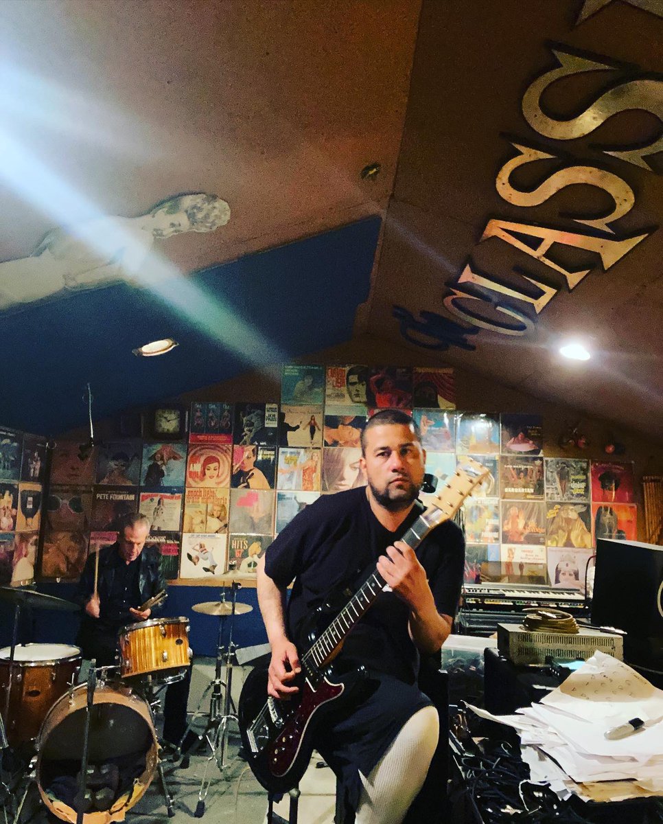 ElectriChildren's tweet image. Fun Afternoon at @TheOrigSndtrk Studio in Hollywood . Buster and I worked on 7 new tunes . #electricchildren #univoxguitar